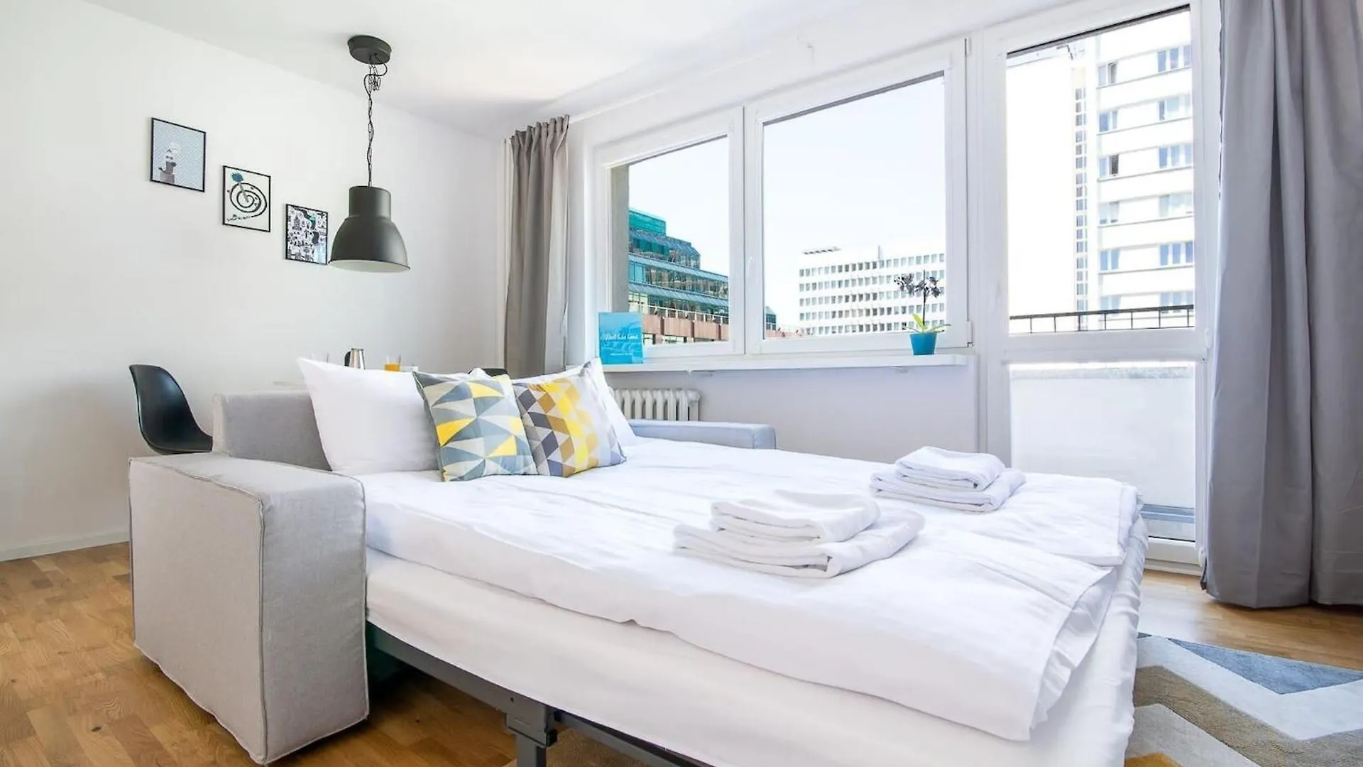 Appartement Przytulne Studio Dla 2 Osob W Centrum Warszawy By Rent Like Home Warschau