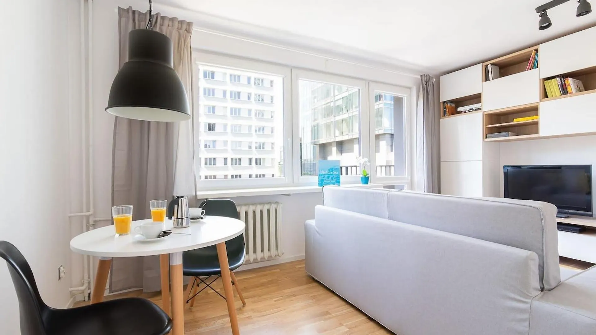 Przytulne Studio Dla 2 Osob W Centrum Warszawy By Rent Like Home Warschau Appartement